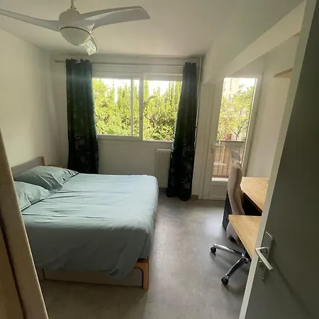 ホームステイ Avec Salle D'eau Privee Dans Partage 200 M Du Tram