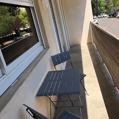 Avec Salle D'eau Privee Dans Partage 200 M Du Tram Privat bolig Montpellier